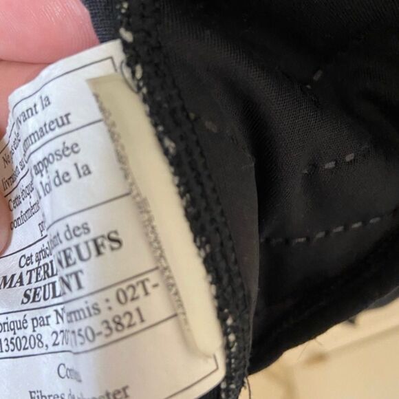 Under Armour Women’s Black Cold Gear Reactor Black Quilt Jacket - Picture 11 of 11